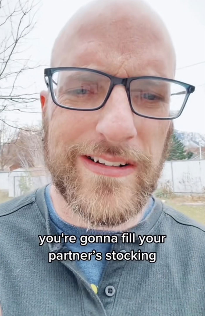 Man Gives Husbands Some Advice About Filling Their Partners&rsquo; Stockings This Year