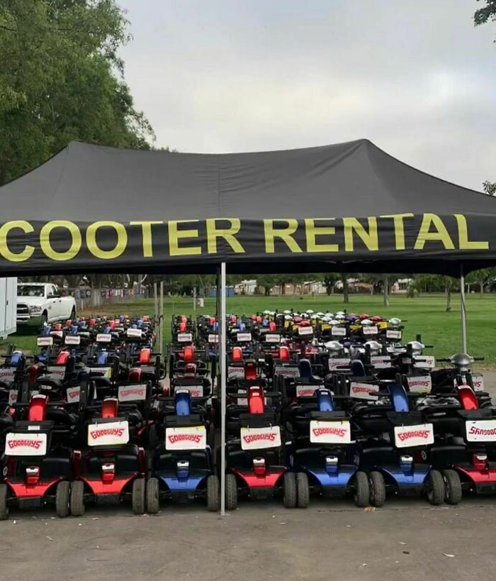 Chaotic-Car-Show-Moments