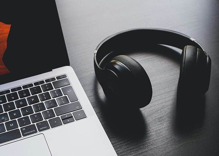 30 Things People Got After Working For A Company For Ten Years, From Grand To Plain Sad