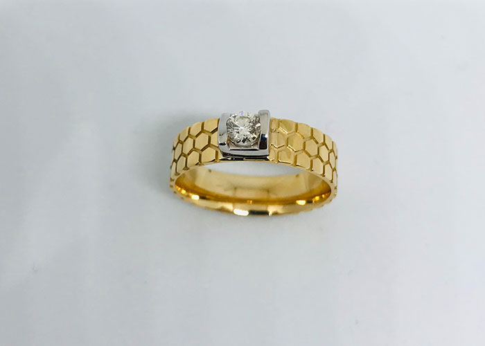 30 Things People Got After Working For A Company For Ten Years, From Grand To Plain Sad