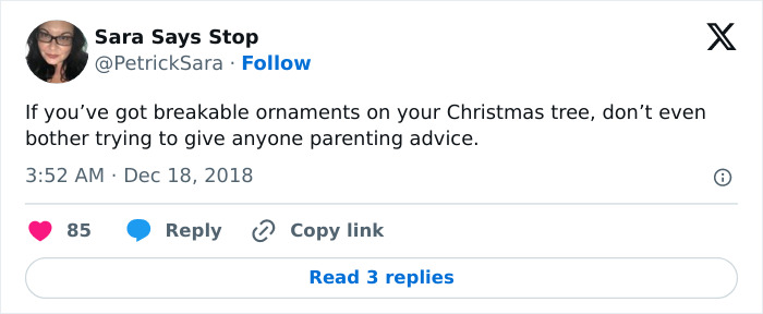 Christmas-Parents-Struggles-Tree