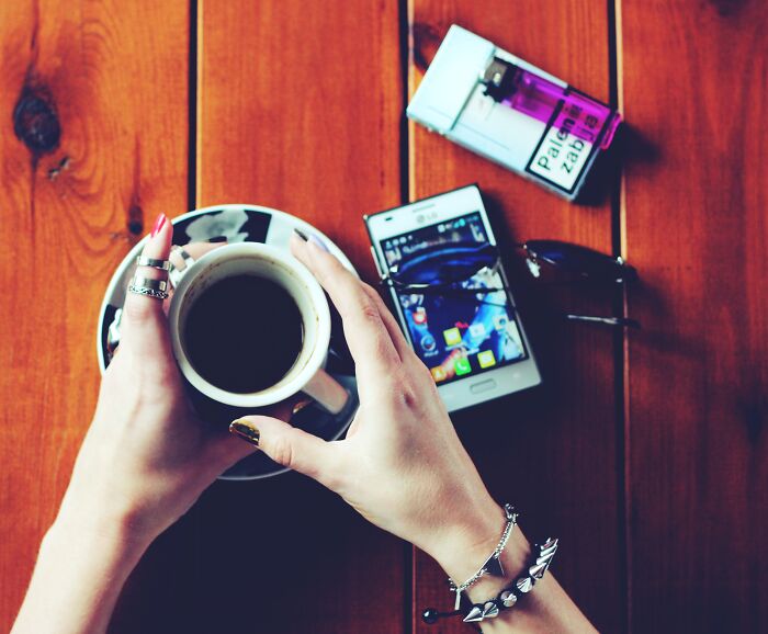 30 Men Shared What Behaviors Make Them Lose Interest When Dating