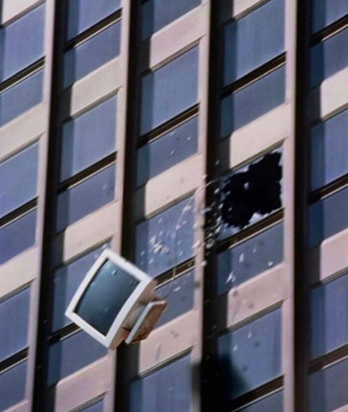 This Instagram Account Features Amusing Street Photographs And Has More Than 650 Thousand Followers (50 New Pics)