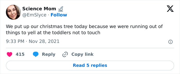 Christmas-Parents-Struggles-Tree