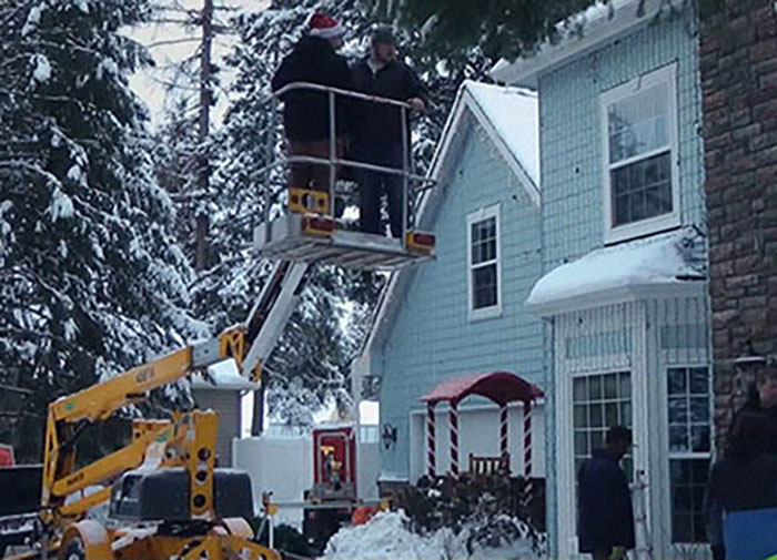 Christmas-Obsessed Lawyer Faces Disbarment Amidst Battle With Neighbors