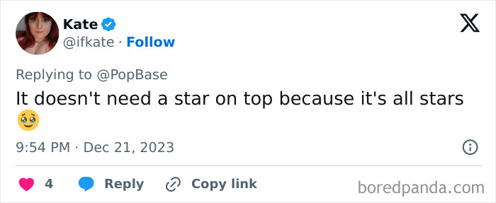 NASA Finds Cluster Of Young Stars That Looks Exactly Like A &ldquo;Cosmic Christmas Tree&rdquo;