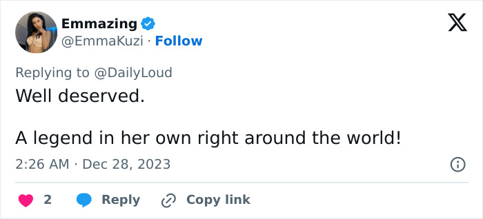 Social media post praising Shakira&rsquo;s statue unveiling in Colombia, calling her a global legend.