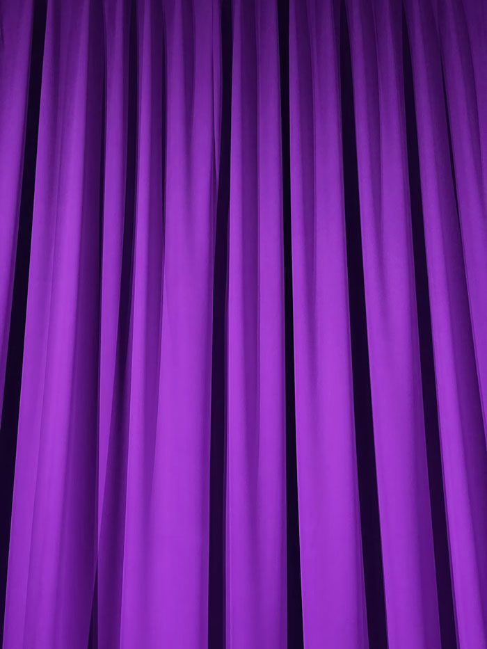 35 Times People Entered Someone Else’s Home And Just Had To Describe The Weirdness That They Saw