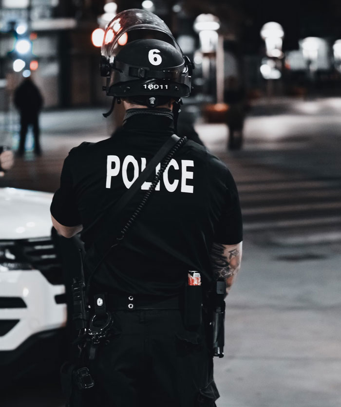 “Lefty Loosy, Righty Tighty”: 30 Highly Useful Facts That Are Not Yet Universal Knowledge