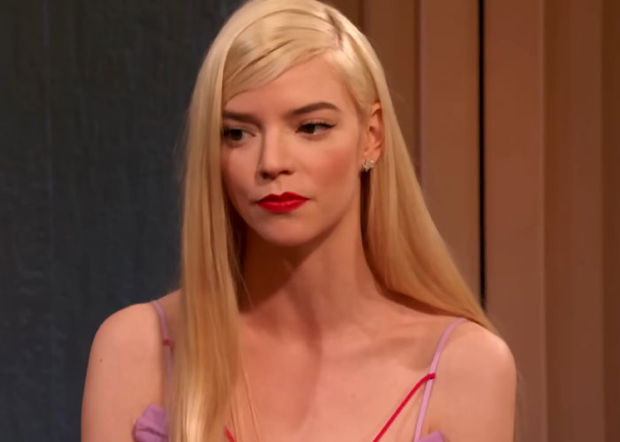 Anya Taylor-Joy Gives Heartbreaking Response After Reporter Compliments Her Eyes In Old Interview Anya Taylor-Joy Gives Heartbreaking Response After Reporter Compliments Her Eyes In Old Interview