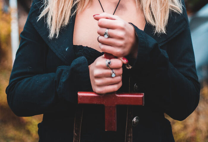 30 Horrible Resumes That Went Straight To The Shredder