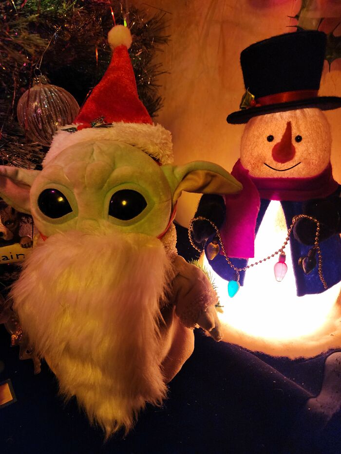 Frosty And Din Grogu