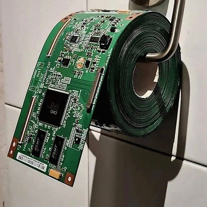 50 Of The Most Bizarre Pics That Got Posted On This No Context Instagram Page