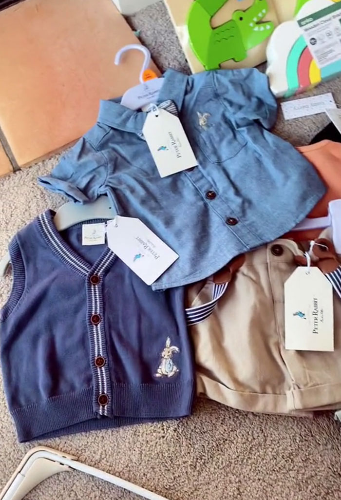 Mom Shares What Her Only Child Got For Their First Christmas, Splits The Internet