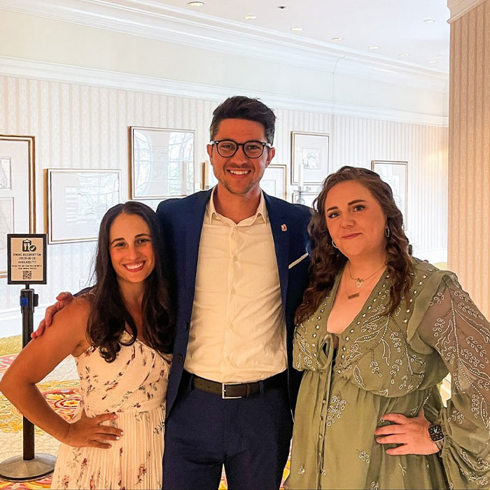 &ldquo;I Was Called Poor 20 Times&rdquo;: Woman Shows $2.5k Restaurant Bill For Dinner At Disney World