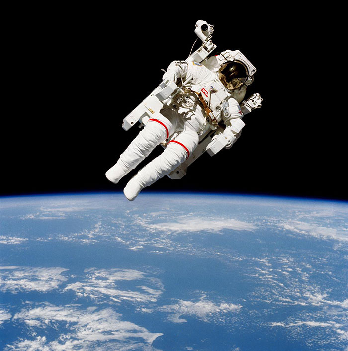 &ldquo;My Chest Hurts From Watching&rdquo;: People React To Footage Of "Most Terrifying Photo" Taken In Space