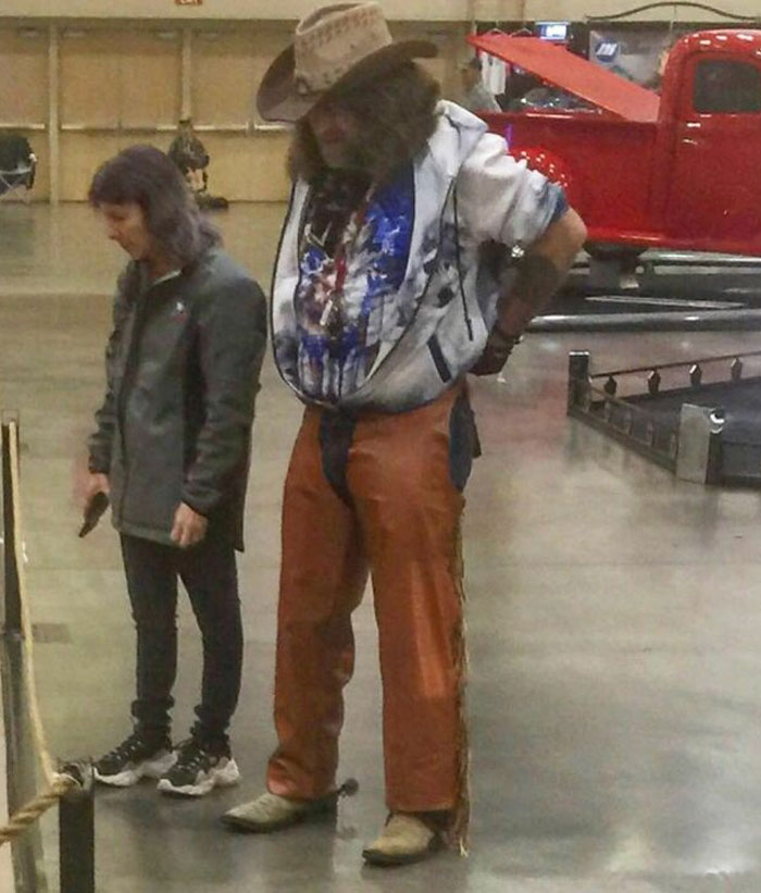 Chaotic-Car-Show-Moments