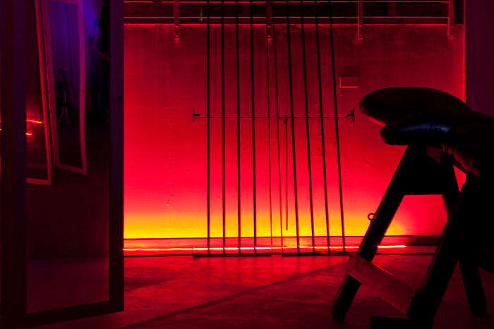 30 Weird Surprises People Found After Moving Into A New Home, As Shared In This Online Thread