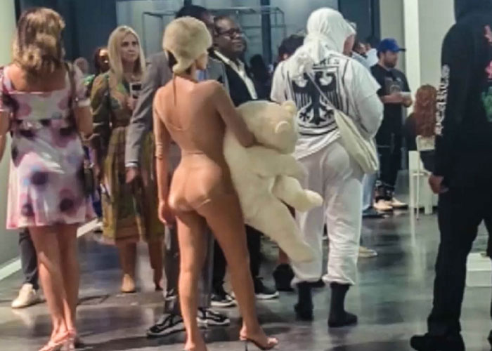 &ldquo;No Wonder Her Last Name Is 'Censori'&rdquo;: Bianca Censori&rsquo;s Provocative Look Steals The Spotlight Again