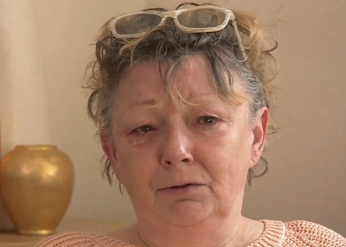 Missing Boy Alex Batty Found &ldquo;Walking In The Rain With Skateboard Under His Arm&rdquo; After 6 Years