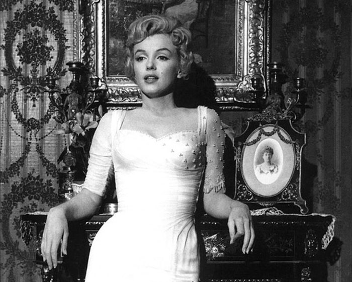 34 Times History Got Twisted And People Were Convinced To Believe False Facts, As Shared Online