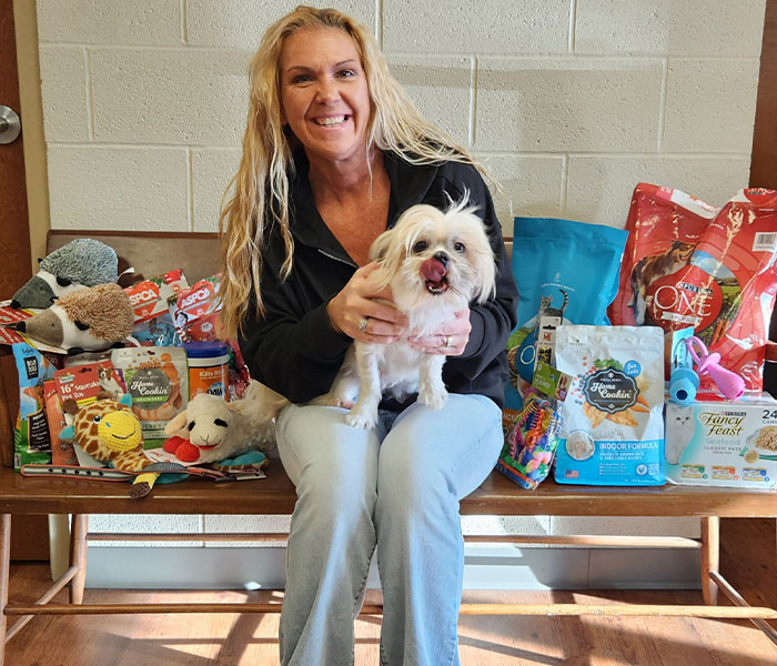 First Time In 50 Years That Animal Shelter Is Empty After 600 Dogs Get &ldquo;Miraculously&rdquo; Adopted