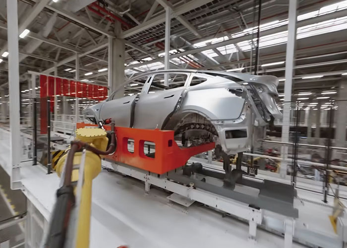 Automated Robot Attacks Tesla Employee During Brutal Malfunction At The Company&rsquo;s Texas Factory