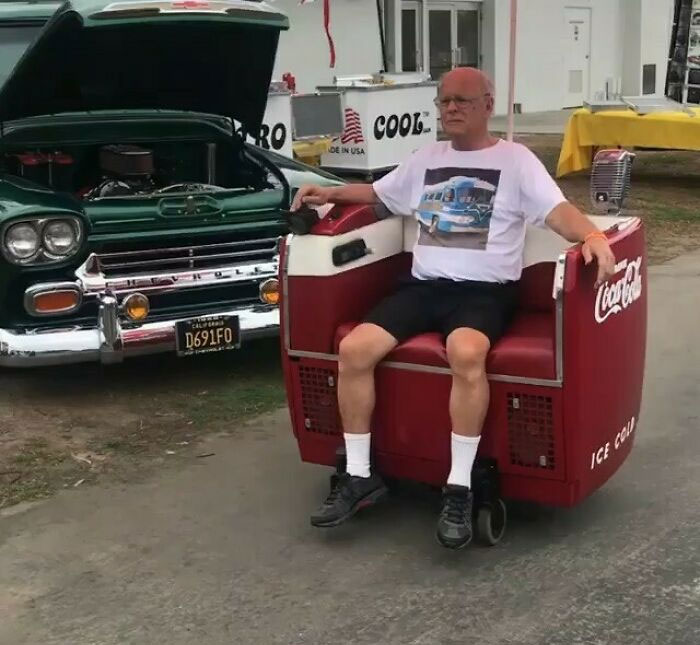 Chaotic-Car-Show-Moments