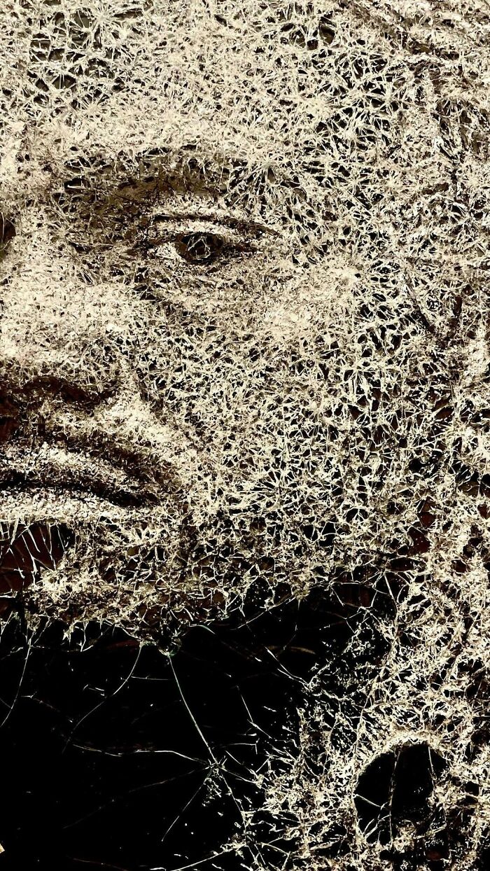 This Montreal Artist Creates Portraits By Breaking Glass (4 Pics)