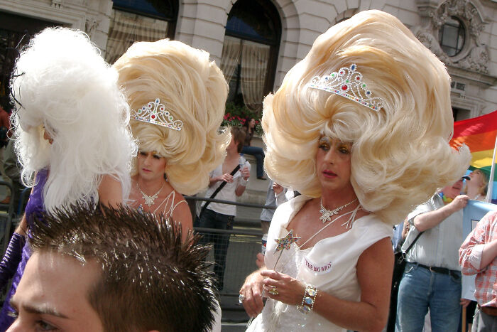 “What Is Extremely Rare But People Think It’s Very Common?” (35 Answers)