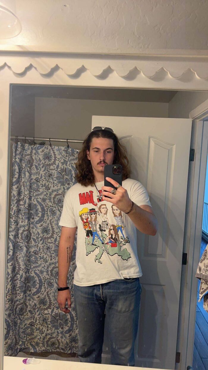 I’ve Been Told To Get A Haircut By Everyone I Know. What Y’all Think? Keep Or Cut