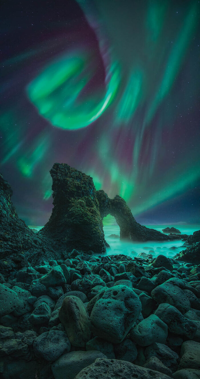 "Gatklettur Northen Lights" By Stefano Pellegrini