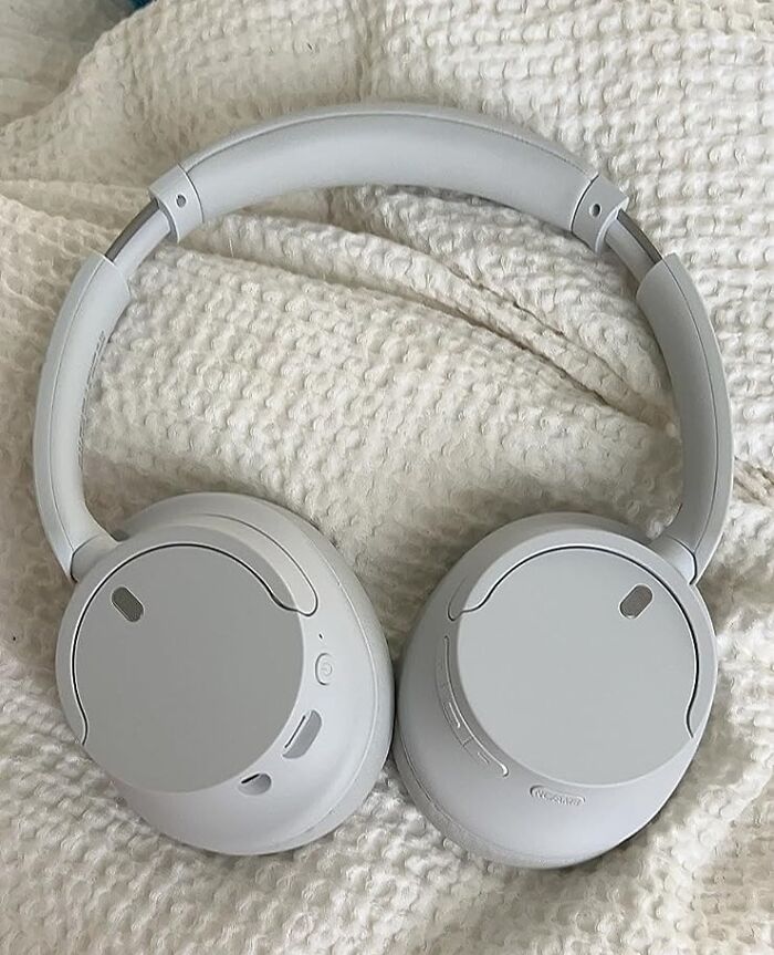 Your Sound Sanctuary: Elevate Her Music Experience With Noise Canceling Wireless Headphones - The Perfect Over The Ear Headset For Your Music-Loving Queen