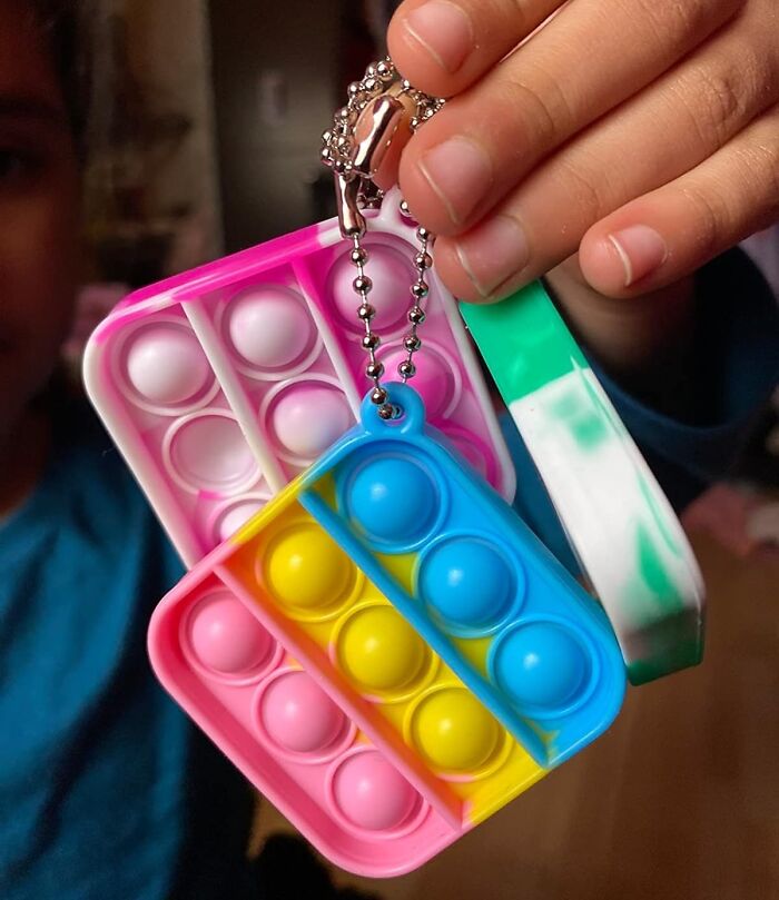 Stocking Popstars: Make Spirits 'Pop' With The Mini Pop Keychain It Fidgets Toy Pack - A Merry Little Stress-Buster For The Holidays