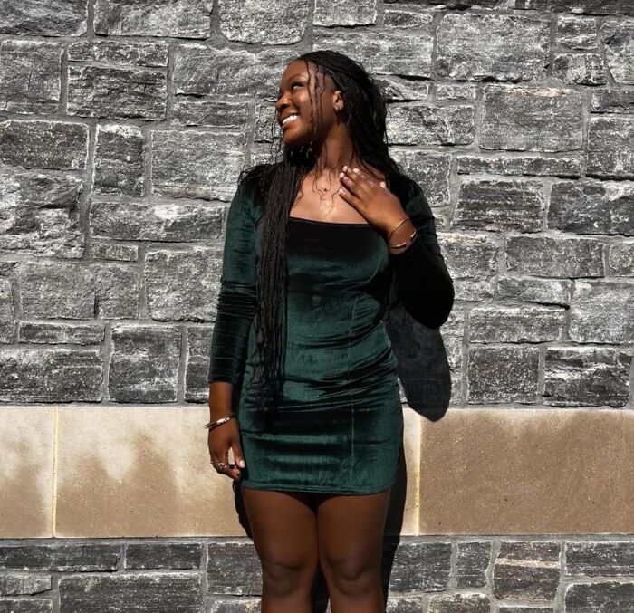 Win Hearts With The Elegant Velvet Bodycon Mini Dress - A Touch Of Velvet For A Night Of Glitz And Glamour!