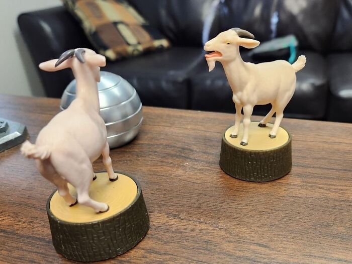 Never A 'Baa'd Mood When The Screaming Goat Is In View! This Little Buddy Grants You A 'Farmful' Of Laughs! An 'Udder' Source Of Endless Fun!