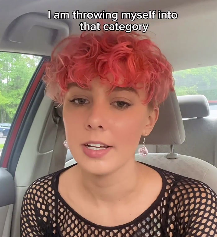 Artist Begs People To Stream Her Music So She Doesn&rsquo;t Have To Work, Gets Dragged Online