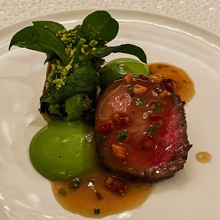 &ldquo;I Was Called Poor 20 Times&rdquo;: Woman Shows $2.5k Restaurant Bill For Dinner At Disney World