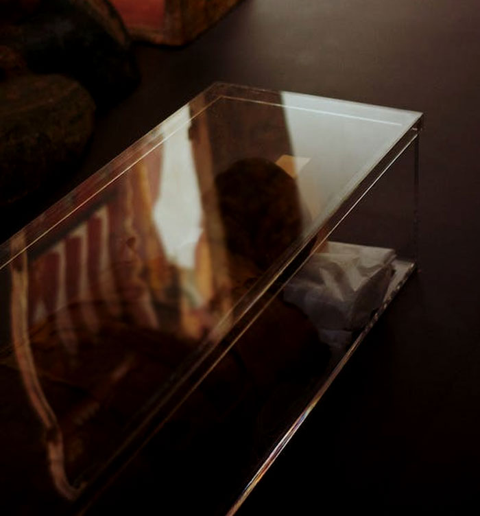 35 Times People Entered Someone Else’s Home And Just Had To Describe The Weirdness That They Saw