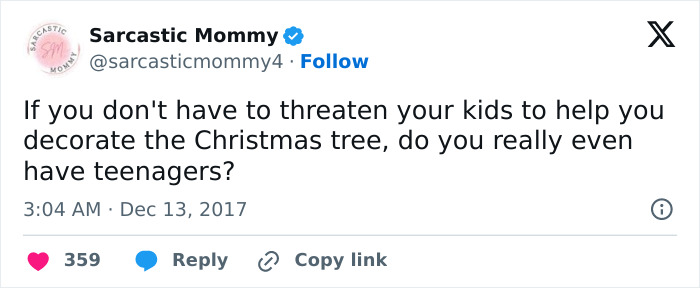 Christmas-Parents-Struggles-Tree