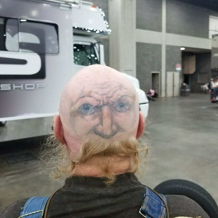 Chaotic-Car-Show-Moments