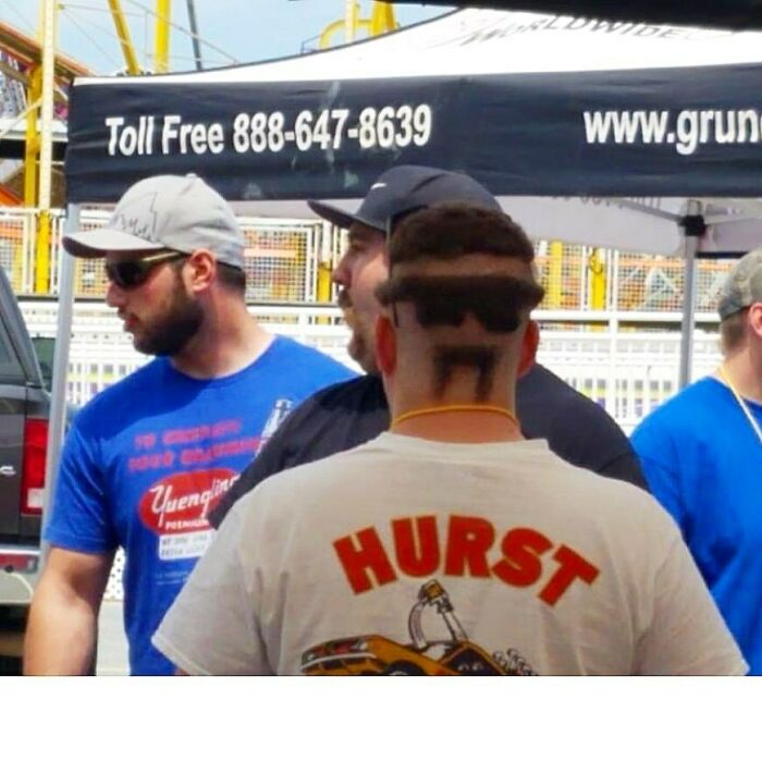 Chaotic-Car-Show-Moments