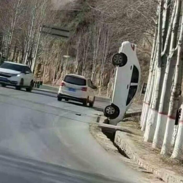 50 Of The Most Bizarre Pics That Got Posted On This No Context Instagram Page