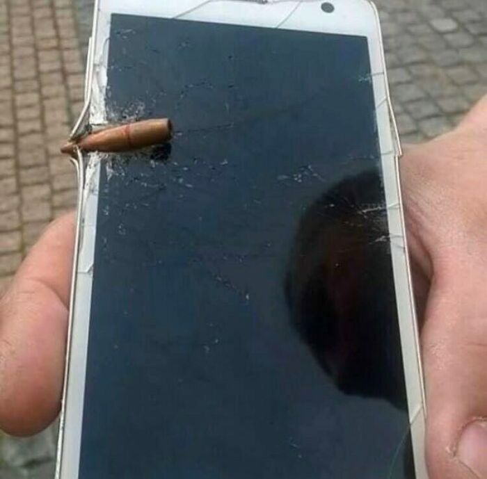 50 Of The Most Bizarre Pics That Got Posted On This No Context Instagram Page