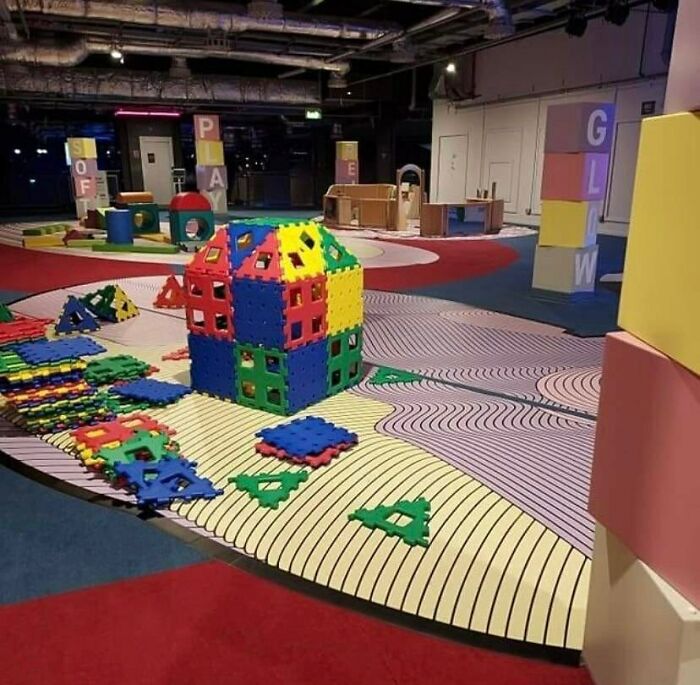 Liminal-Spaces-Pictures