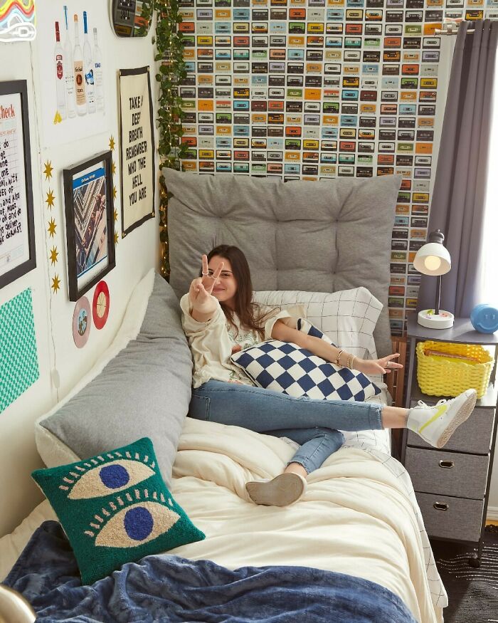 Hey Alexa, Add Literally Everything From This Room To My Cart