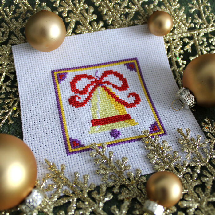 My Quick And Easy Cross-Stitch Patterns For Beginners, Christmas Edition (10 Pics)
