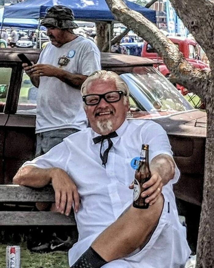 Chaotic-Car-Show-Moments