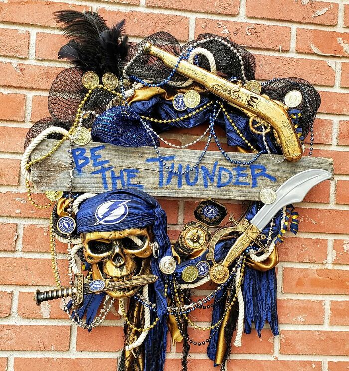 Wreaths And Other Holiday Decorations That I Made (44 Pics) Wreaths And Other Holiday Decorations That I Made (44 Pics)