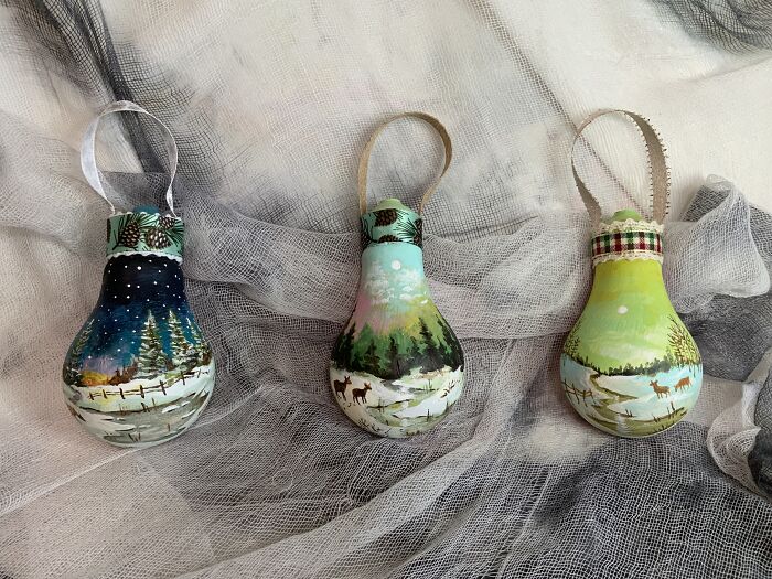 I Continue To Salvage Burnt-Out Light Bulbs And Transform Them Into One-Of-A-Kind Christmas Ornaments (33 Pics)